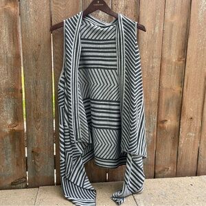 ENERGE Women’s Striped Gray Sleeveless Sweater Vest Open Front One Size